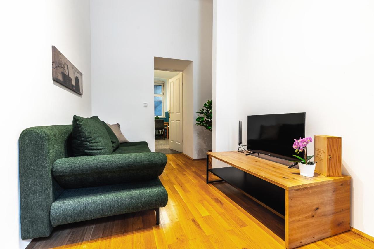 Stylish Designed Apartment In A Calm District Wien Exterior foto
